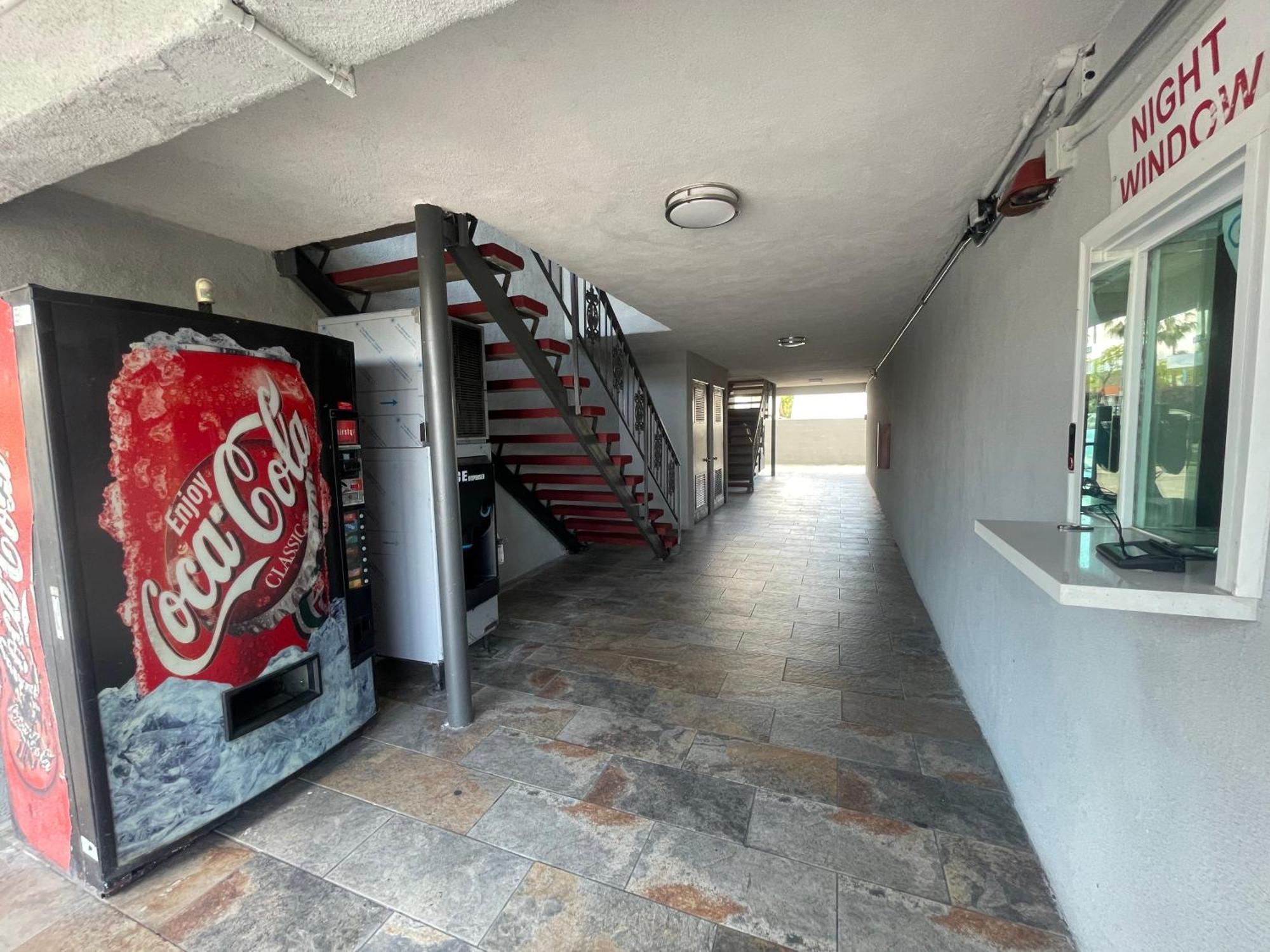 Simplestay Suites - Downtown San Bernardino Ngoại thất bức ảnh