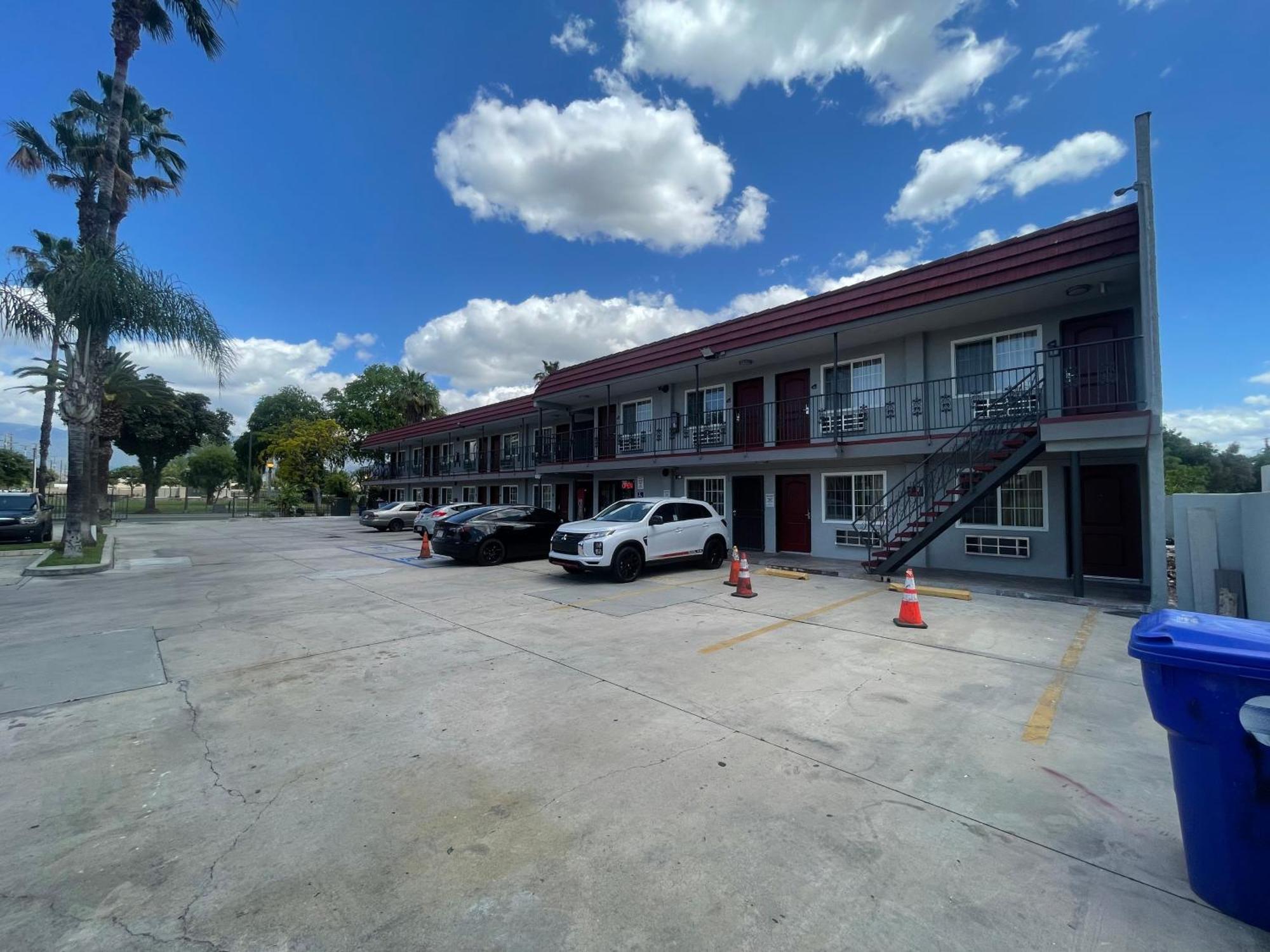 Simplestay Suites - Downtown San Bernardino Ngoại thất bức ảnh